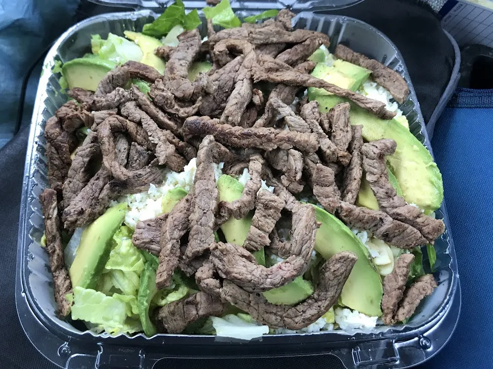 Alambre De Bistec Grilled Steak With